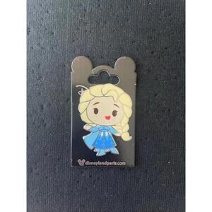 Disneyland Paris Elsa pin